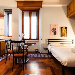 https://ariosto-elegant-apartment.italymilanhotels.net