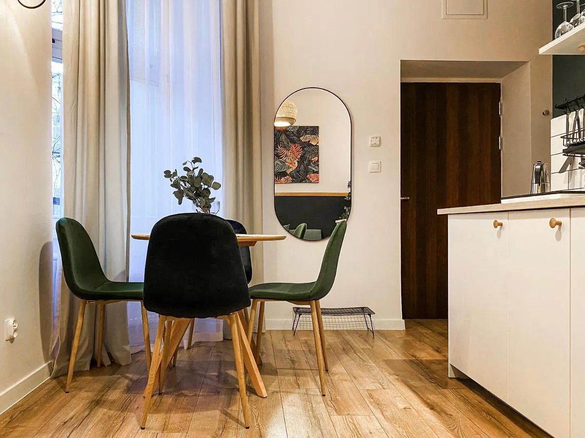 Charming Apartment, Wawel & Old Town Cracovia 0*,  Polonia